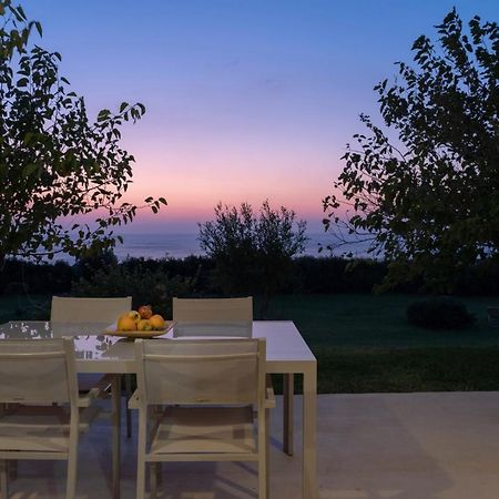 Sunset Villas 팔라사르나 외부 사진