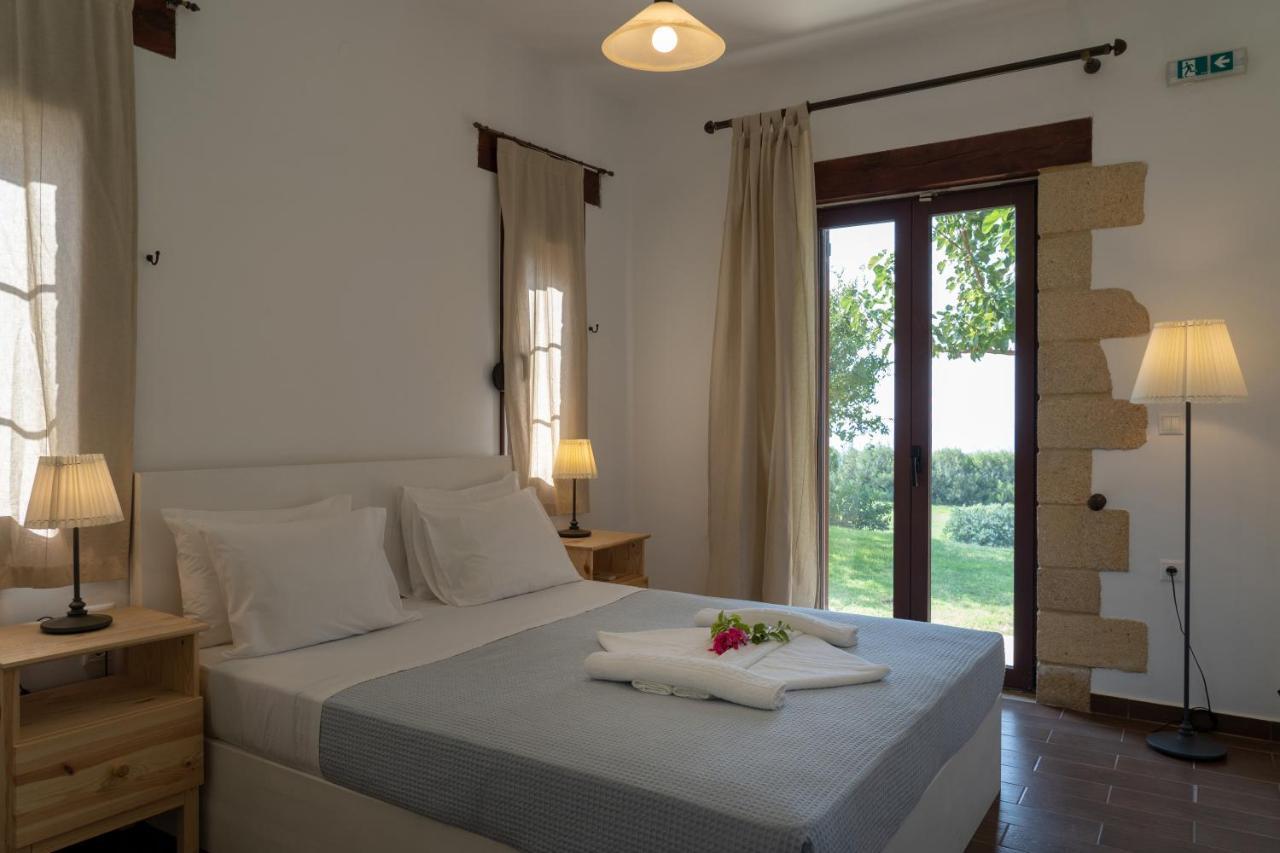 Sunset Villas 팔라사르나 외부 사진